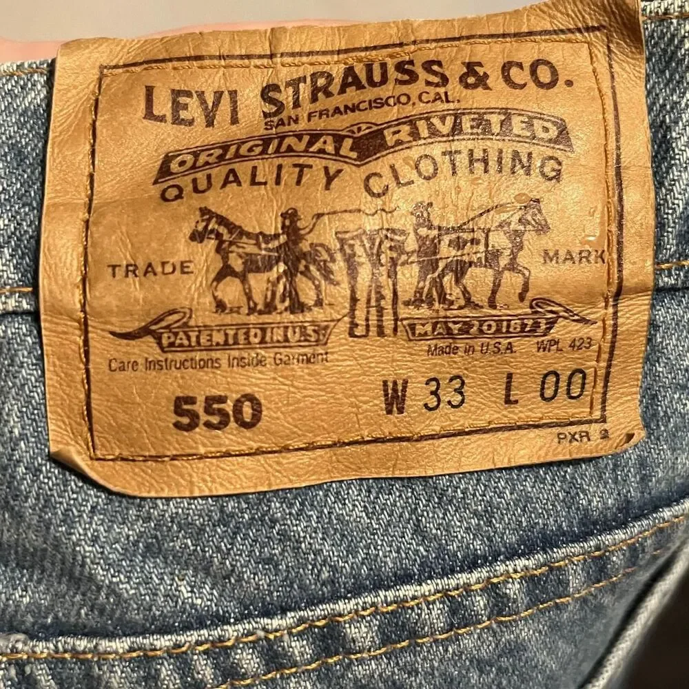 Vintage Levi's 550 Bermuda Shorts Mens 33 Denim Relaxed Fit Made USA Orange Tab